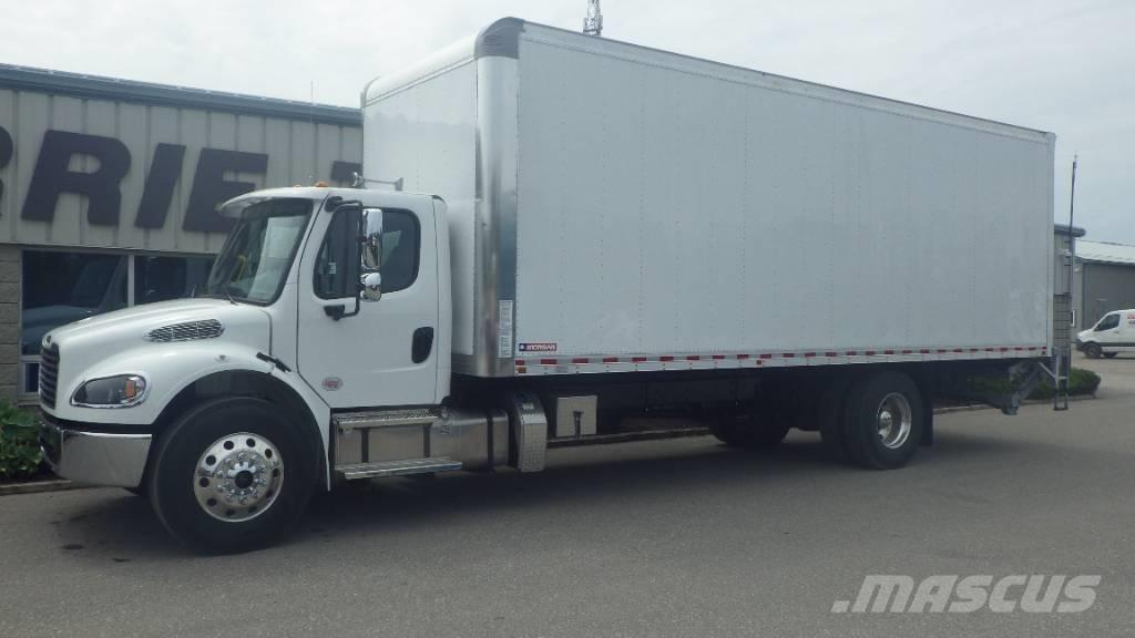 Freightliner M2 106 Dobozos teherautók