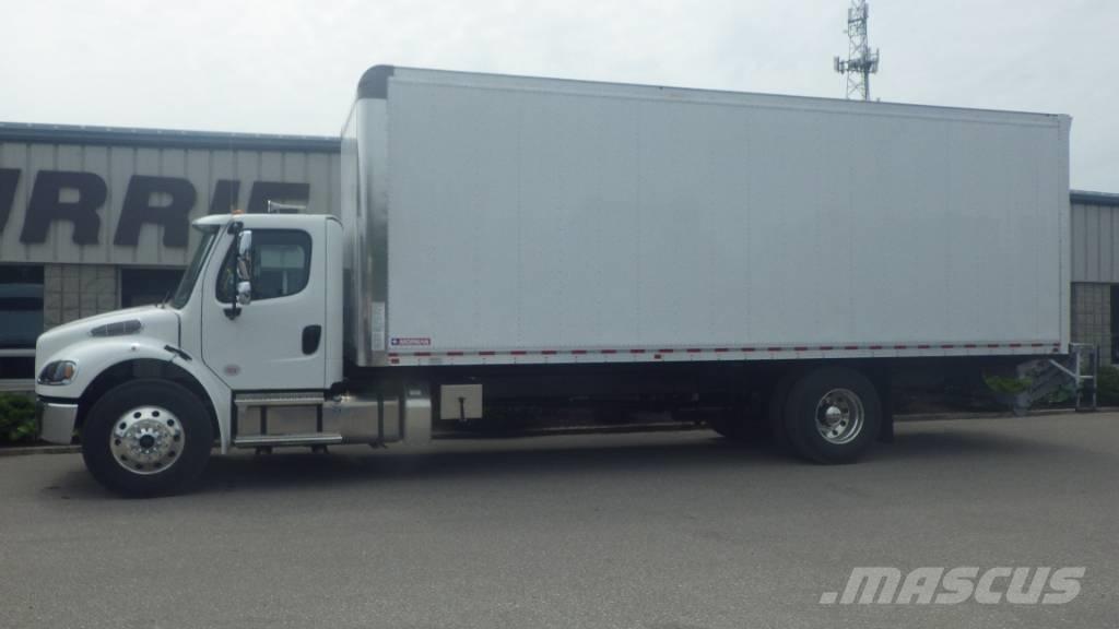 Freightliner M2 106 Dobozos teherautók