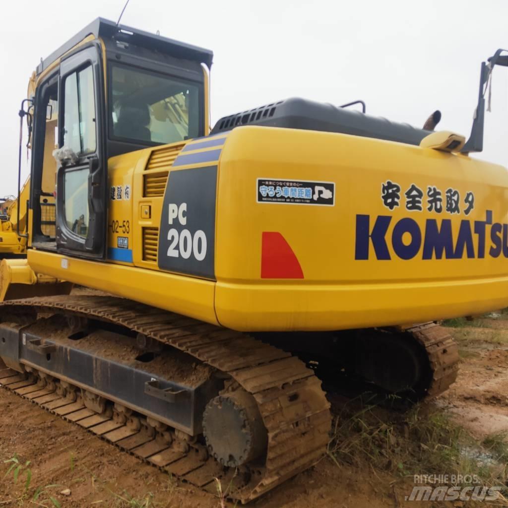 Komatsu PC200-8 Lánctalpas kotrók