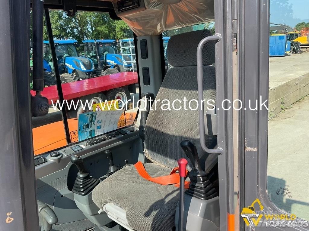 Doosan DX 85 R-3 Közepes (midi) kotrók 7 t - 12 t