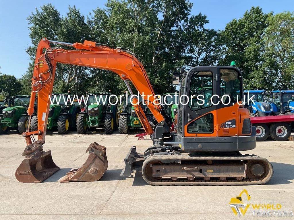 Doosan DX 85 R-3 Közepes (midi) kotrók 7 t - 12 t