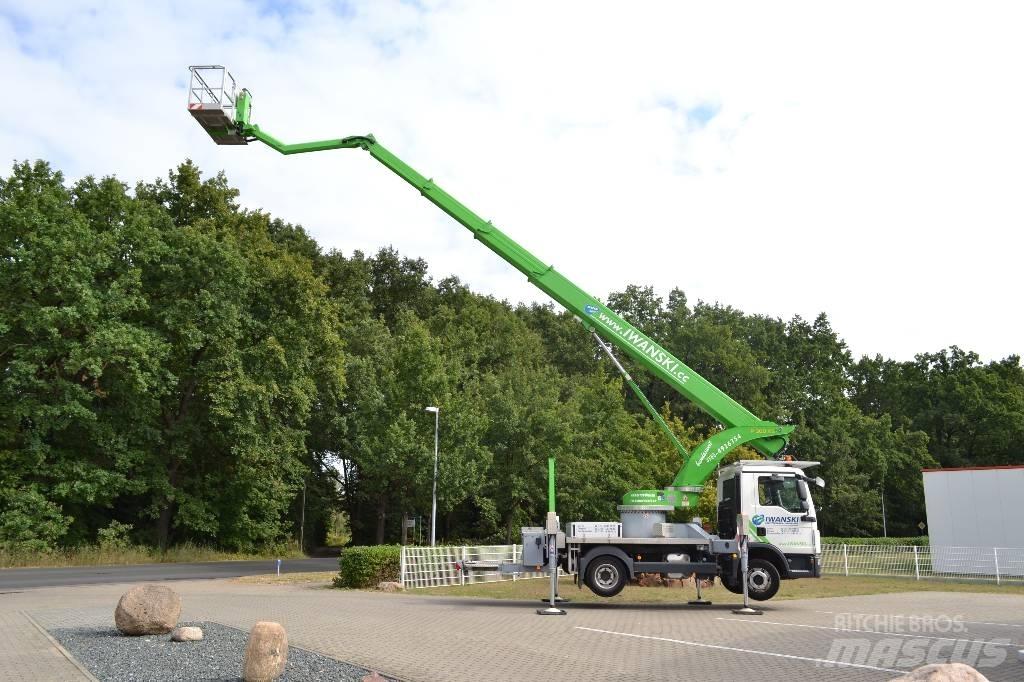 Palfinger P 300 KS Teherautóra szerelt emelők és állványok