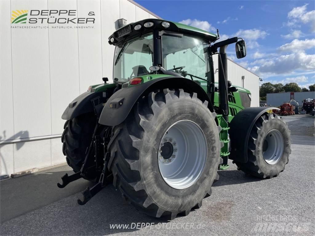 John Deere 6210R Traktorok