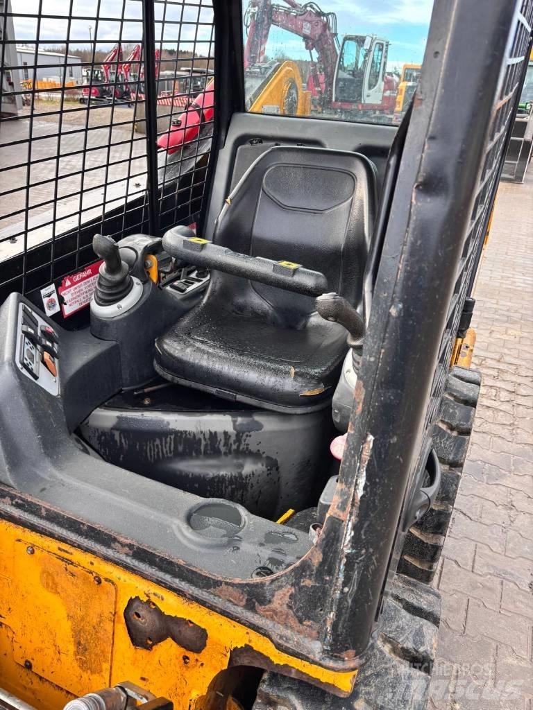 JCB 170 Kompaktrakodók