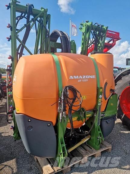 Amazone UF 1201 Önjáró trágyaszórók