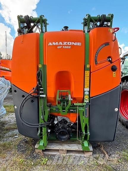 Amazone UF 1302 Önjáró trágyaszórók