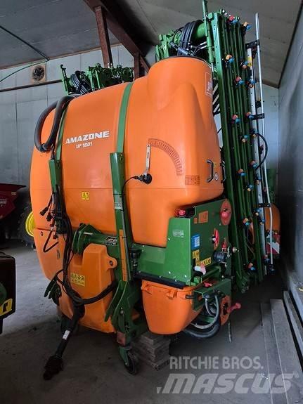 Amazone UF1801 Önjáró trágyaszórók