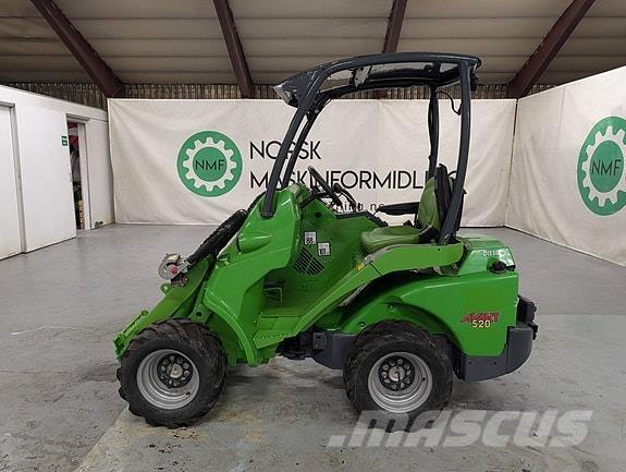 Avant 520 Univerzális rakodógépek