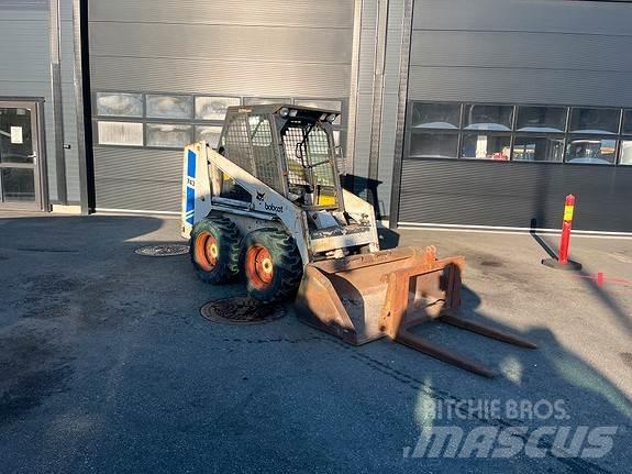 Bobcat 743 Kompaktrakodók