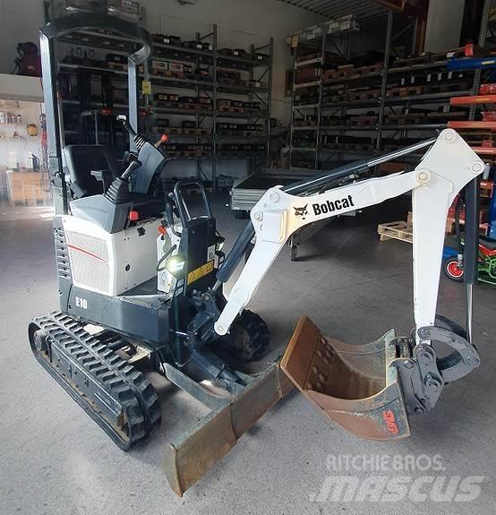 Bobcat E10 Lánctalpas kotrók
