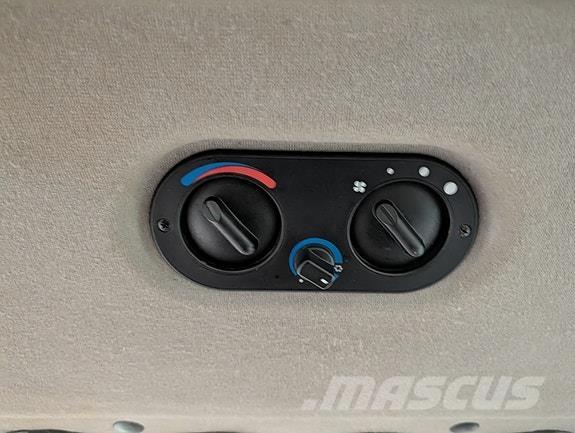 Case IH JXU115U Traktorok