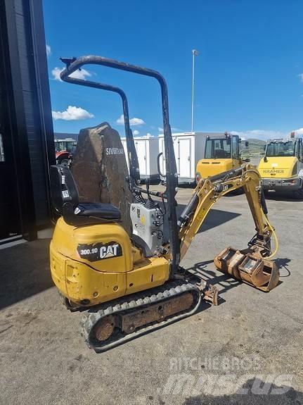 CAT 300.9 Mini kotrók < 7t