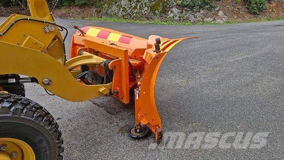 CAT 906 Gumikerekes homlokrakodók