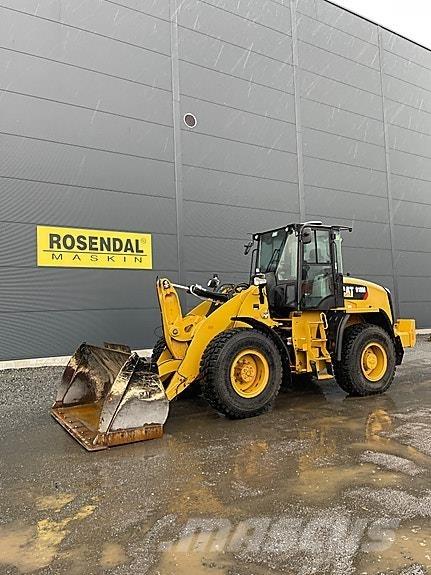 CAT 918M Gumikerekes homlokrakodók