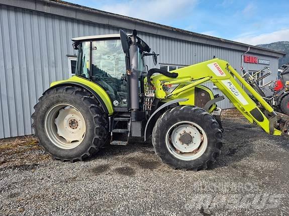 CLAAS 8690 Traktorok