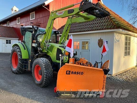 CLAAS Arion 420 Traktorok