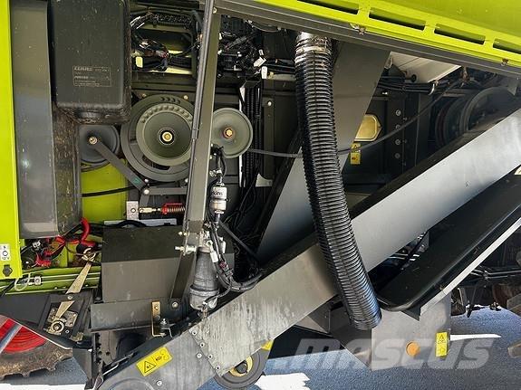 CLAAS Avero 240 Kombájnok