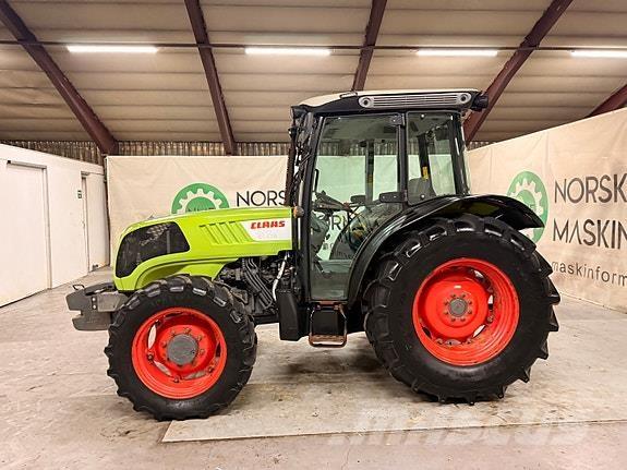 CLAAS Elios 220 Traktorok