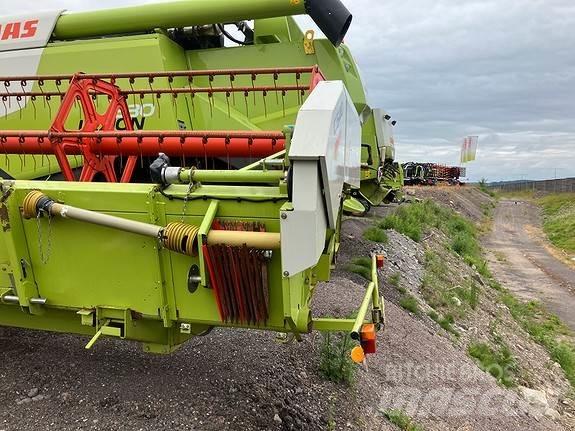 CLAAS Lexion 420 Kombájnok