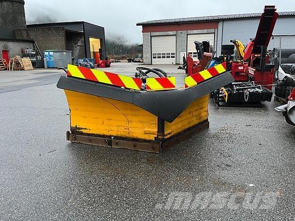 Dalen 3025_TP Hóeltakarítók