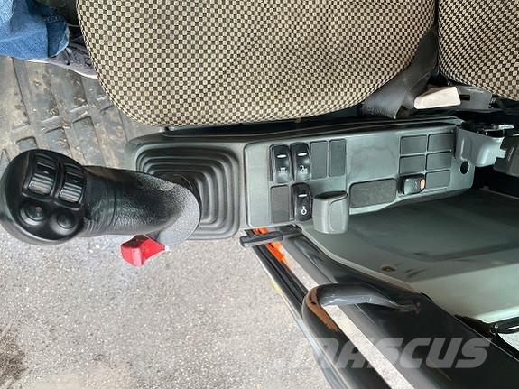 Doosan DX235LC-5 Lánctalpas kotrók