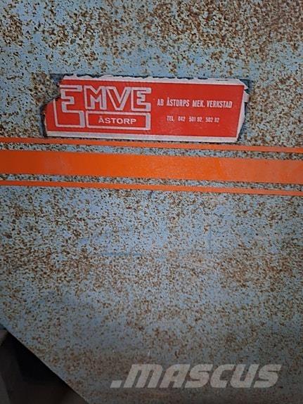  EMVA EMVA Burgonya kombájnok és kiszedők