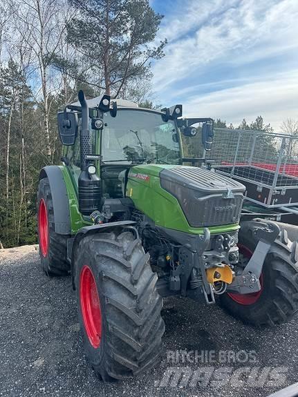 Fendt 211 Traktorok