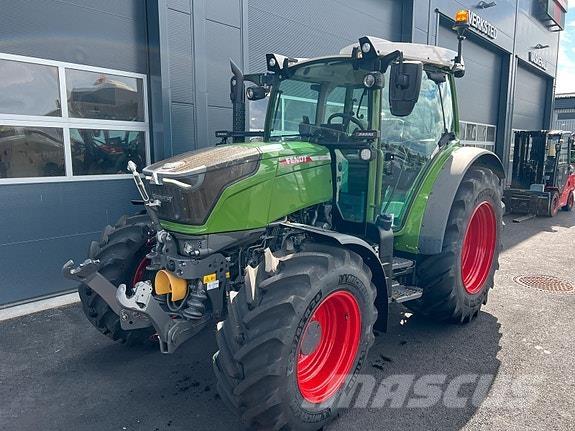 Fendt 211 Profi+ Traktorok