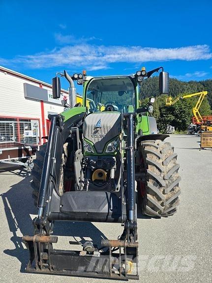 Fendt 516 Profi + Traktorok