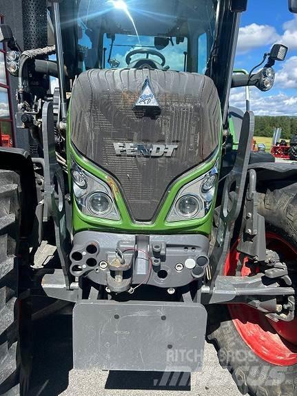 Fendt 516 Vario Traktorok