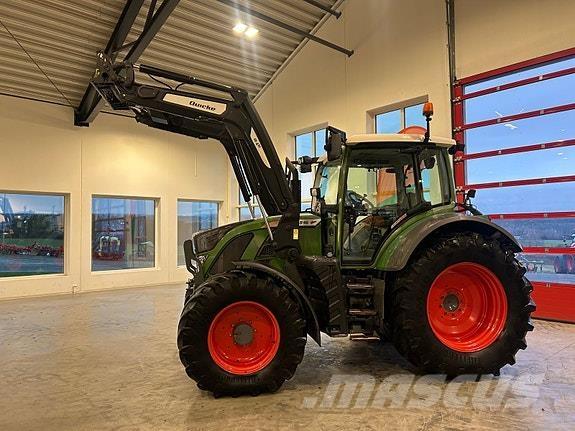 Fendt 516 Vario Traktorok