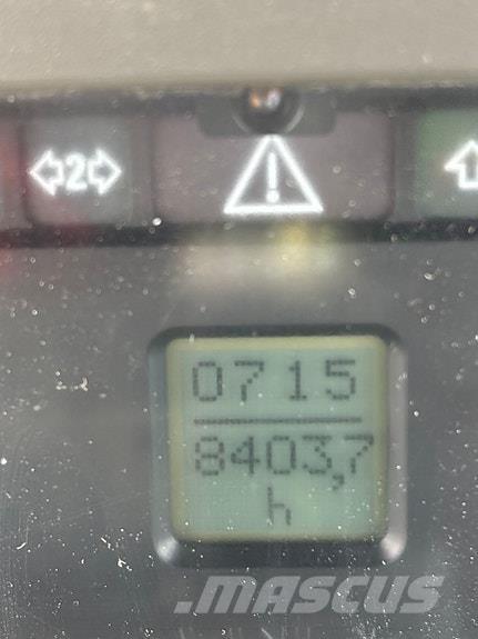 Fendt 716 Vario Traktorok