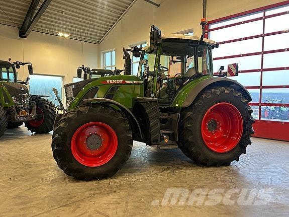 Fendt 722 VARIO Traktorok