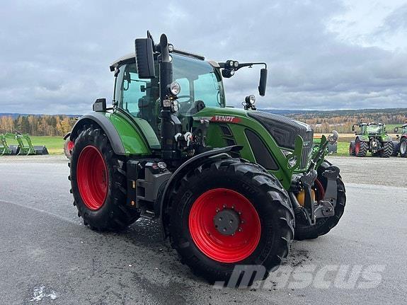 Fendt 724 VARIO Traktorok
