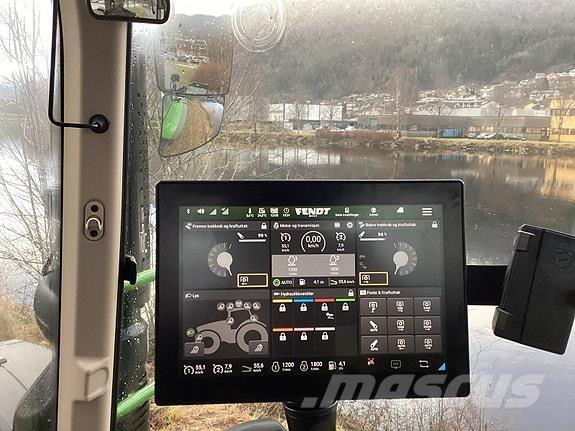 Fendt 724 VARIO Traktorok