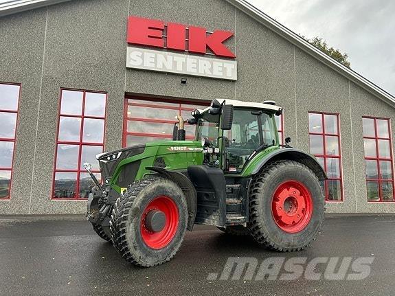 Fendt 942 VARIO Traktorok