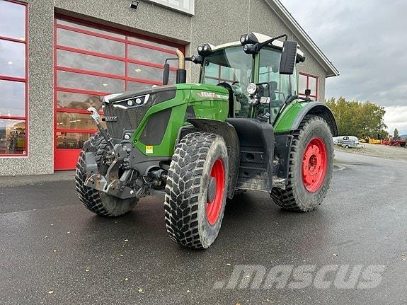 Fendt 942 VARIO Traktorok