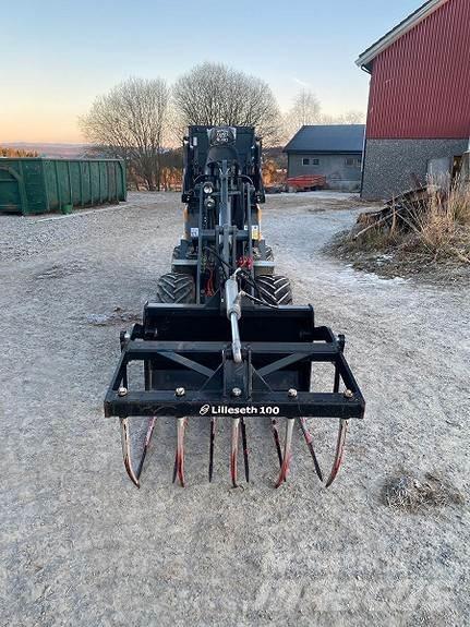 GiANT G1500 Teleszkópos rakodók