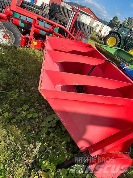Globus 1600 Homok és Sószórók