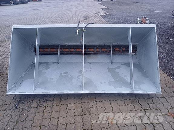 Globus GSK 1600 Homok és Sószórók