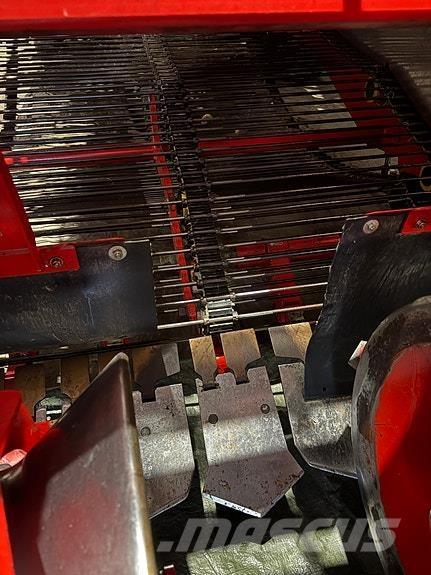 Grimme SE 260 UB Burgonya kombájnok és kiszedők