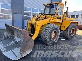 Hanomag 44D med HK. Gumikerekes homlokrakodók