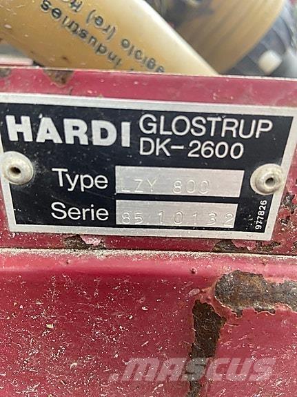 Hardi LZY 800 Önjáró trágyaszórók