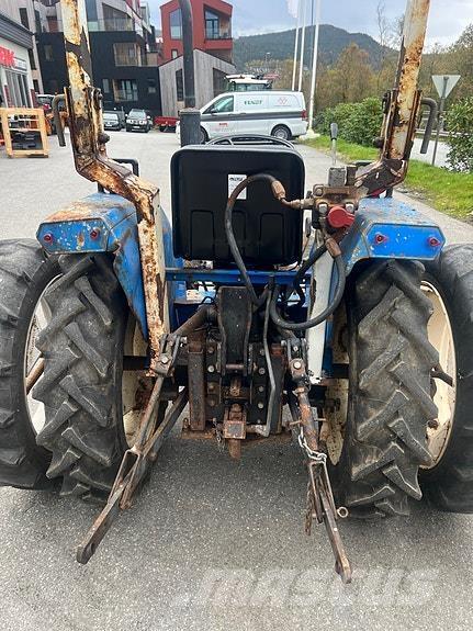 Iseki 3210 Traktorok