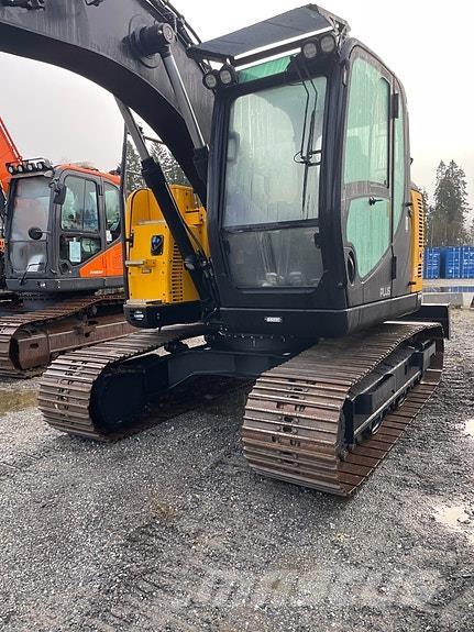 JCB 2020 Lánctalpas kotrók