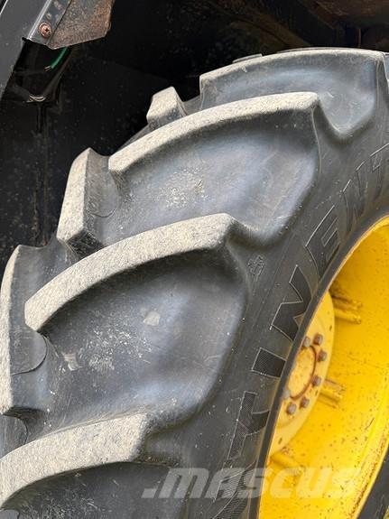 John Deere 2040 Traktorok