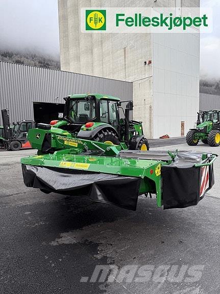 John Deere 328A Egyéb szálastakarmányozási gépek