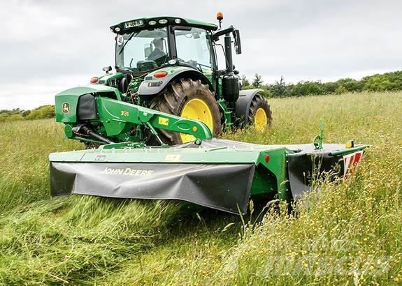 John Deere 331C Kaszák