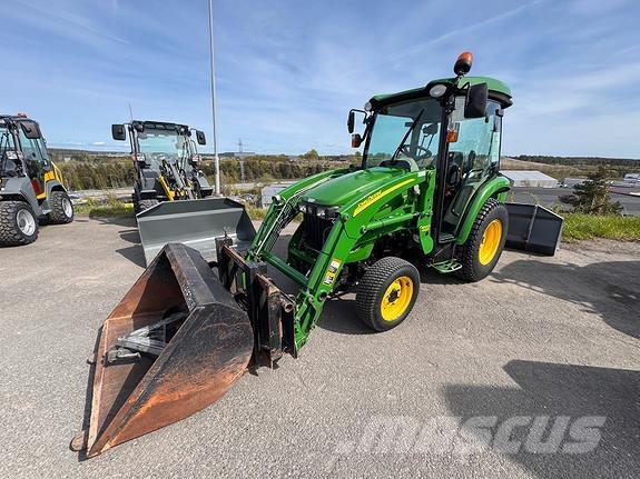 John Deere 3720 Traktorok