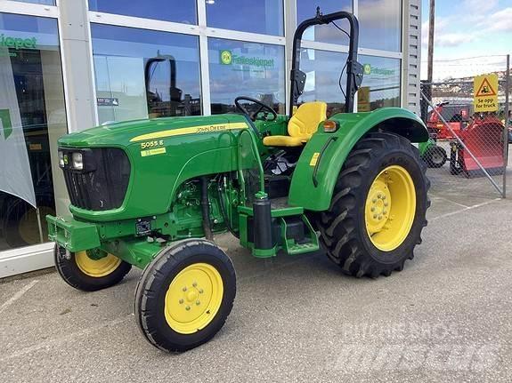 John Deere 5055E Traktorok